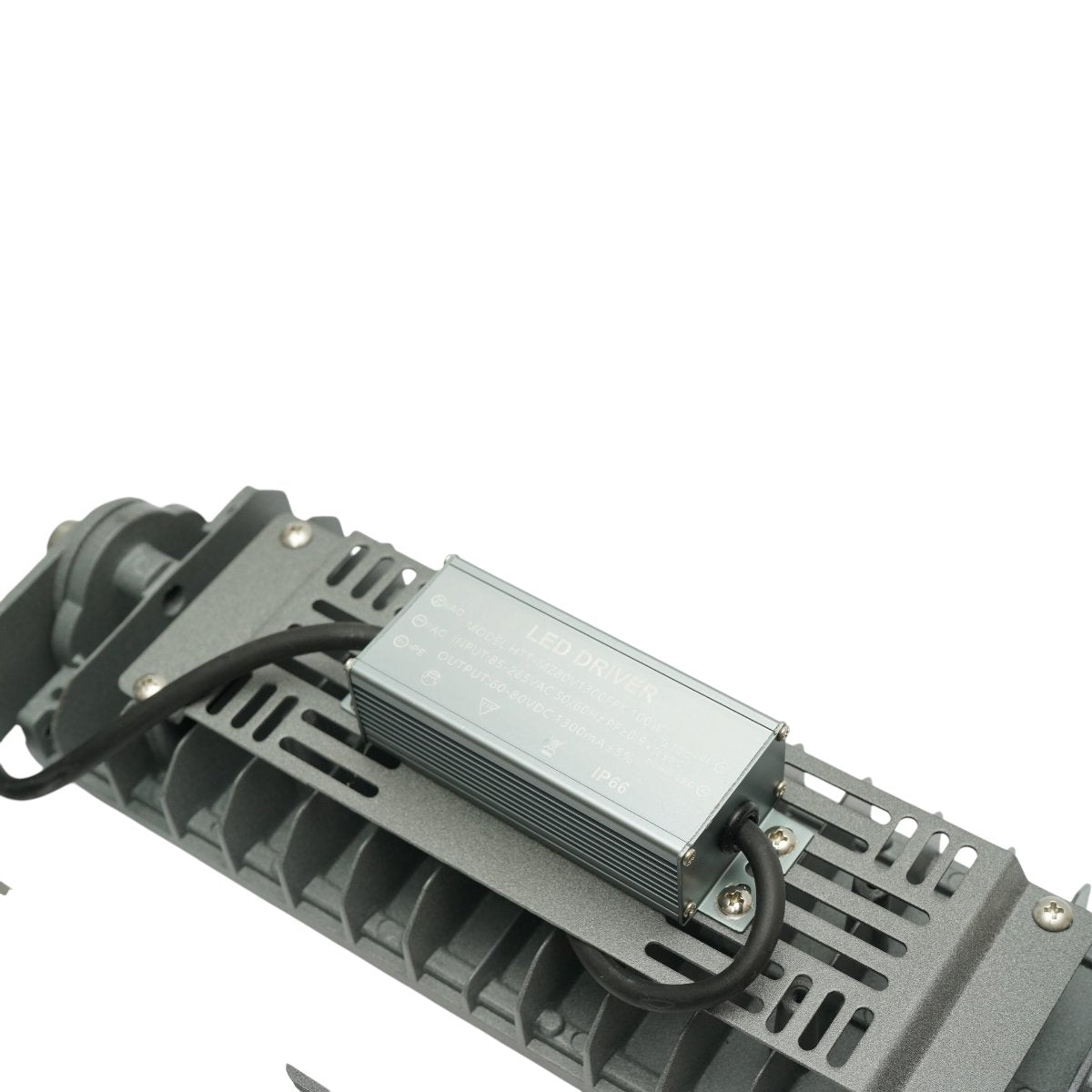 Moduláris LED reflektor 100W, 100-265V, 6500K, 13000lm Flood típus 300x100x75mm IP66 Breckner Germany