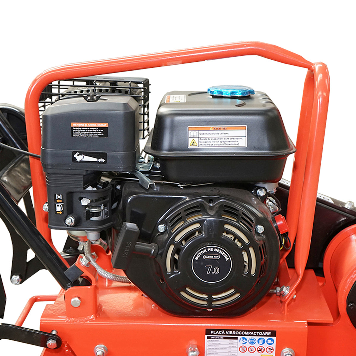 C100-A lemeztömörítő 690x460mm munkaterülettel, standard euro 5 motor, 196CC/6.5CP, 5400 rpm 106Kg Breckner Germany