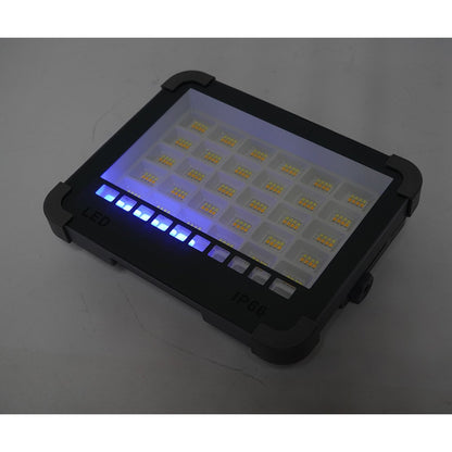 Hordozható LED projektor 100W napelemes panellel 3W, 3600mAh akkumulátor, 6 világítási mód, mágnes, horog, USB Power Bank 210x170x55mm Breckner Germany