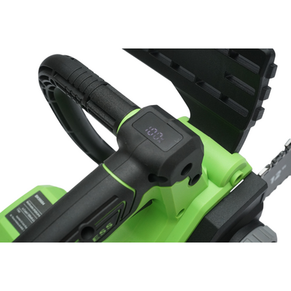 Professzionális elektromos láncfűrész 2 darab 20V, 4Ah Li-ion akkumulátorral, brushless motor, LED digitális kijelző, 12 inch (300mm) lánc Breckner Germany