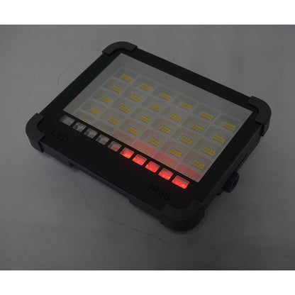 Hordozható LED projektor 100W napelemes panellel 3W, 3600mAh akkumulátor, 6 világítási mód, mágnes, horog, USB Power Bank 210x170x55mm Breckner Germany