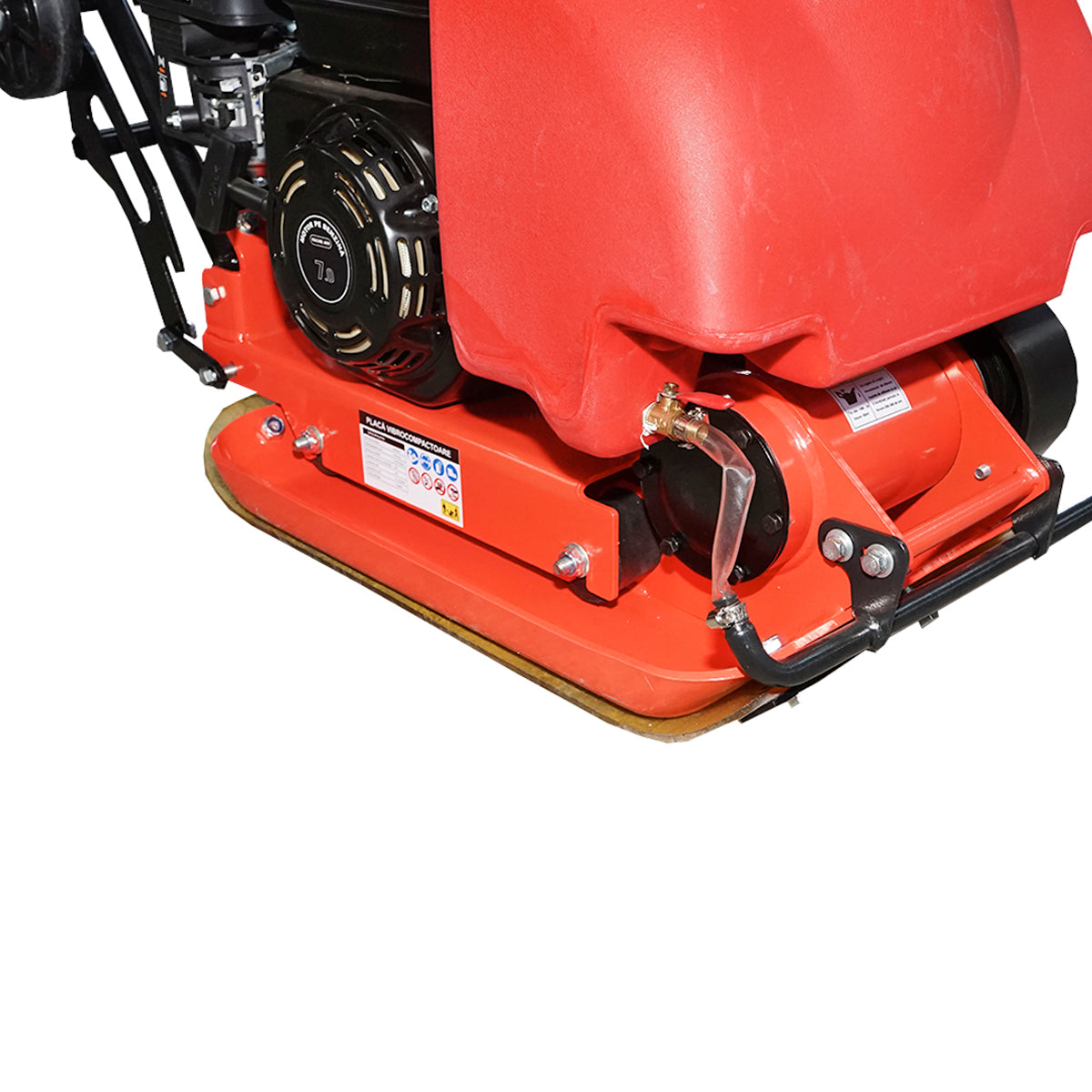 C60 lemeztömörítő 510x370mm munkaterülettel, standard euro 5 motor, 196CC/7CP, 5900 rpm 58Kg víztartállyal Breckner Germany
