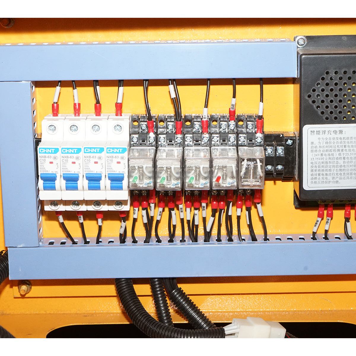 Háromfázisú hangszigetelt elektromos generátor 27.5KVA, 230/400V, Ricardo 30kW ZH4100D dízelmotorral és beépített ATS Breckner Germany