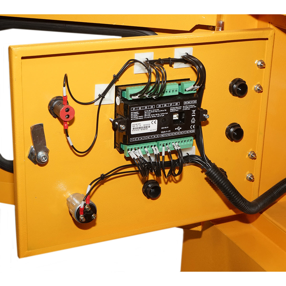 Háromfázisú hangszigetelt elektromos generátor 27.5KVA, 230/400V, Ricardo 30kW ZH4100D dízelmotorral és beépített ATS Breckner Germany