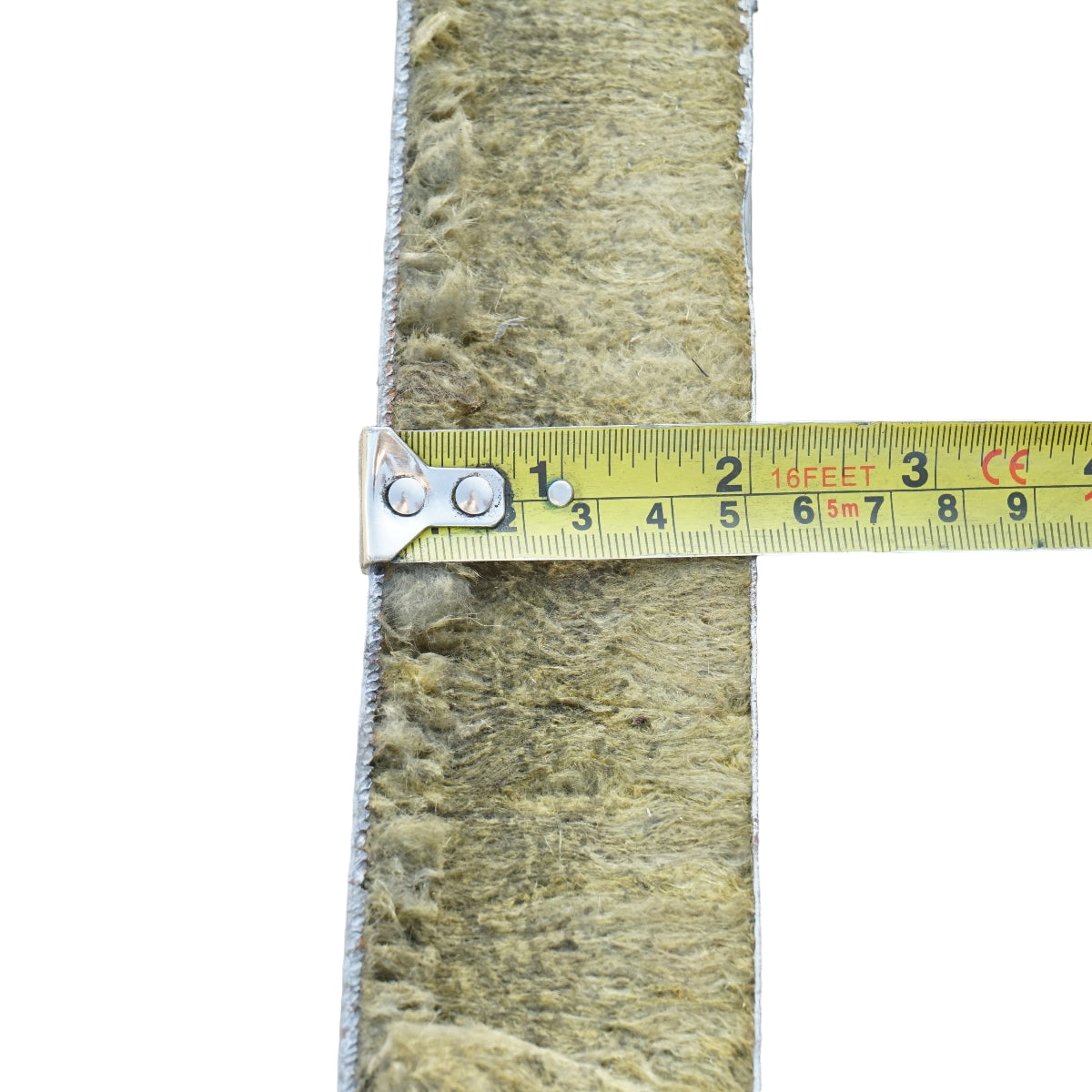 Konténerház 600x300x290cm-es típus, 2 ablakkal, egyszerű ajtóval és elektromos szereléssel.