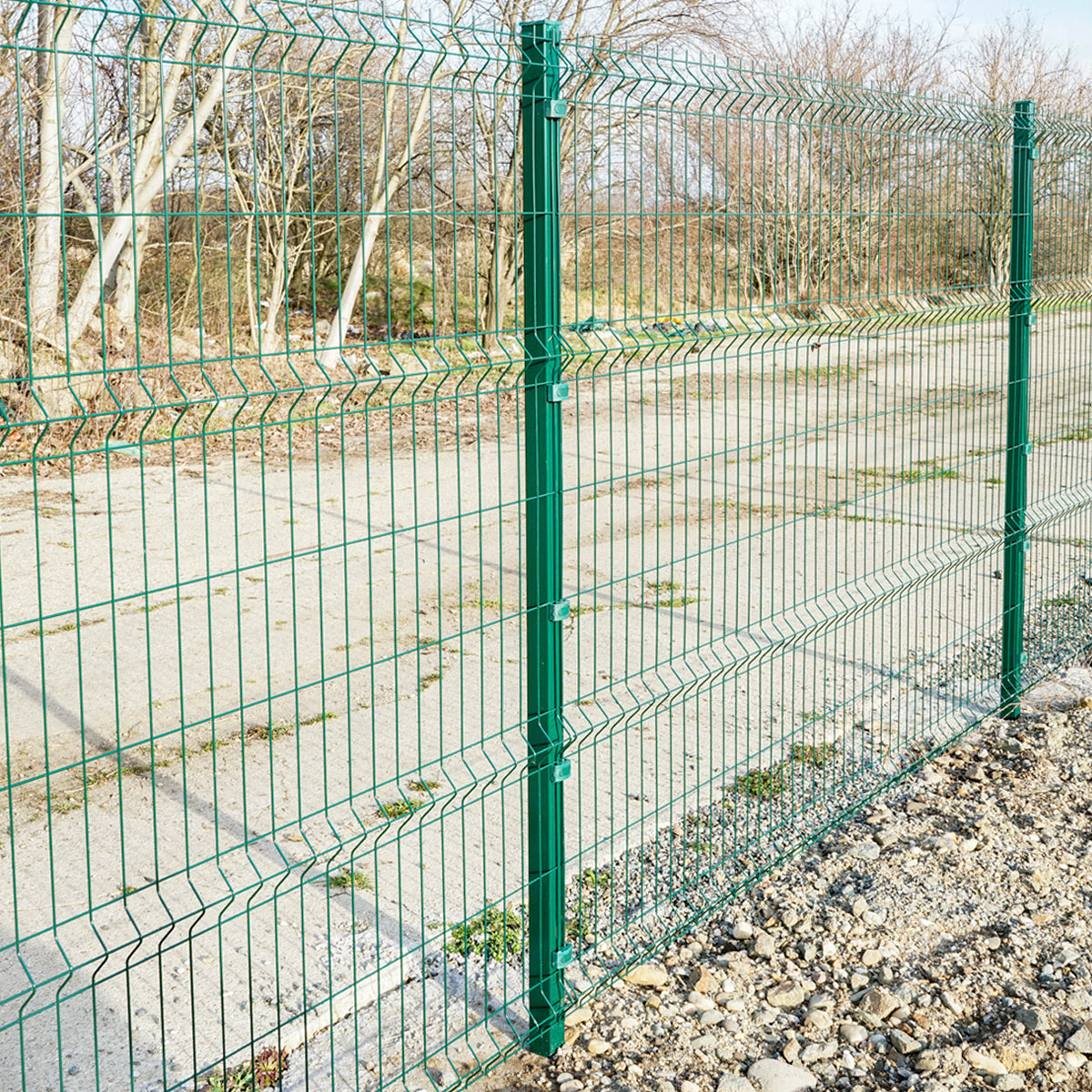 Kerítésoszlop bilincsekkel panelkerítéshez/szegélykerítéshez RAL6005 2430x50x50mm 2430x50x50mm