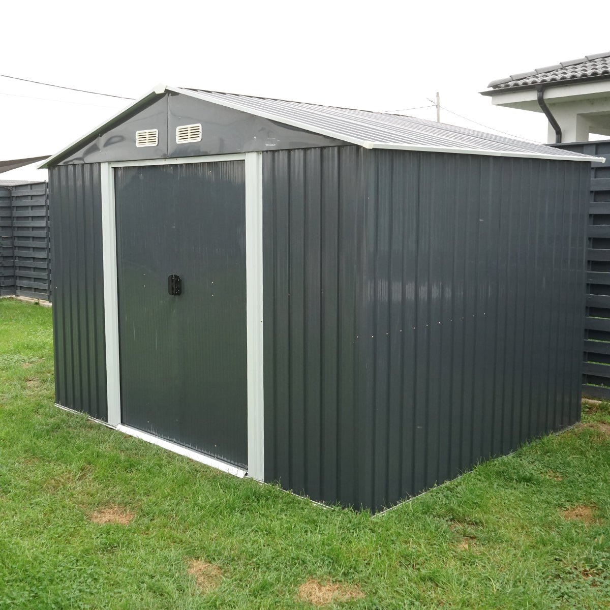 Fém kerti tároló 174x236x206cm