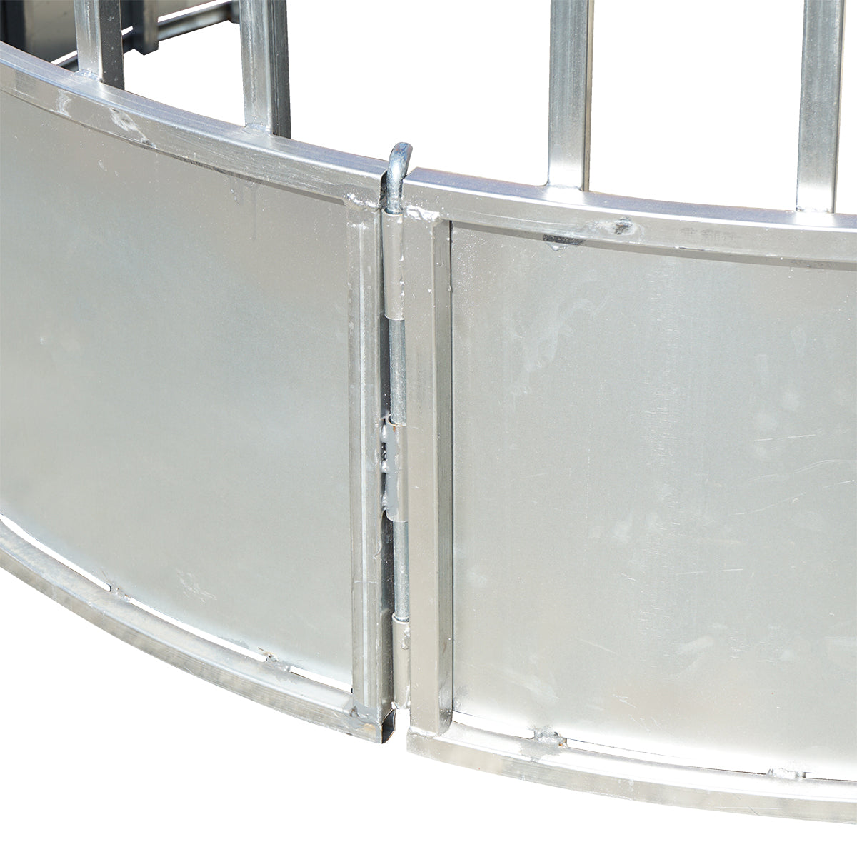 Kerek etetőfülke ventilátoros bálák számára 15 férőhellyel D=1,9m