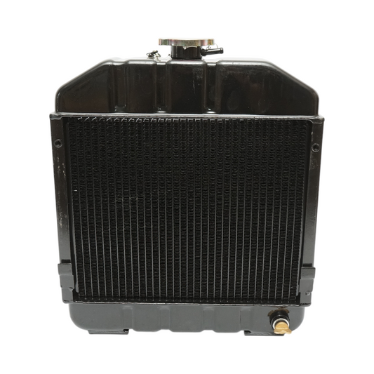 Kubota B6100D, B6100E, B7100D vízhűtéses hűtő 400x370x50mm OEM kód 15371-72060, CSO90-0517, 1537172060