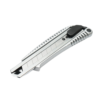 Crownman 18x100mm professzionális vágógép alumínium fogantyúval