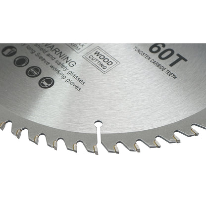 Crownman 230x25,4mm-es körkörös tárcsa fához, max. fordulatszám 6600rpm, 60 fogazat