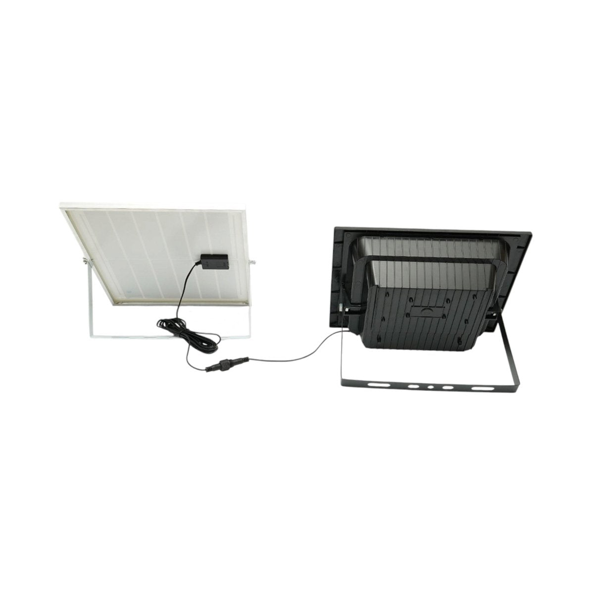 LED projektor 200W, 6500K napelemes panellel 12W, 8000mAh akkumulátor és távirányító IP67 Breckner Germany