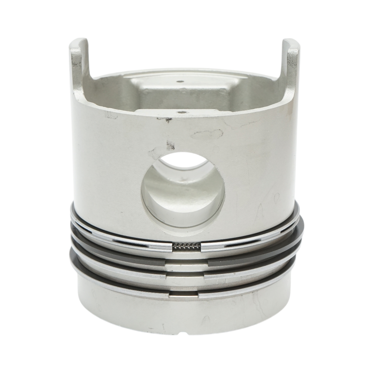 Piston motor 111.78 Ford, New Holland felszerelt szegmensekkel, csap 38.1mm és biztosítások OEM kód C7NN6108V, D2NN6108N, D4NN6108AA, S65820, S67001, 81817183, 81827181, 81846014, 83960615