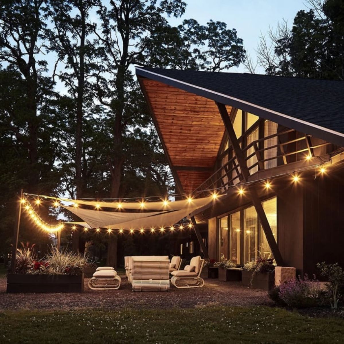 Kültéri LED világítási rendszer 12 E27 foglalat, 6m kábel, 220V IP44 Breckner Germany