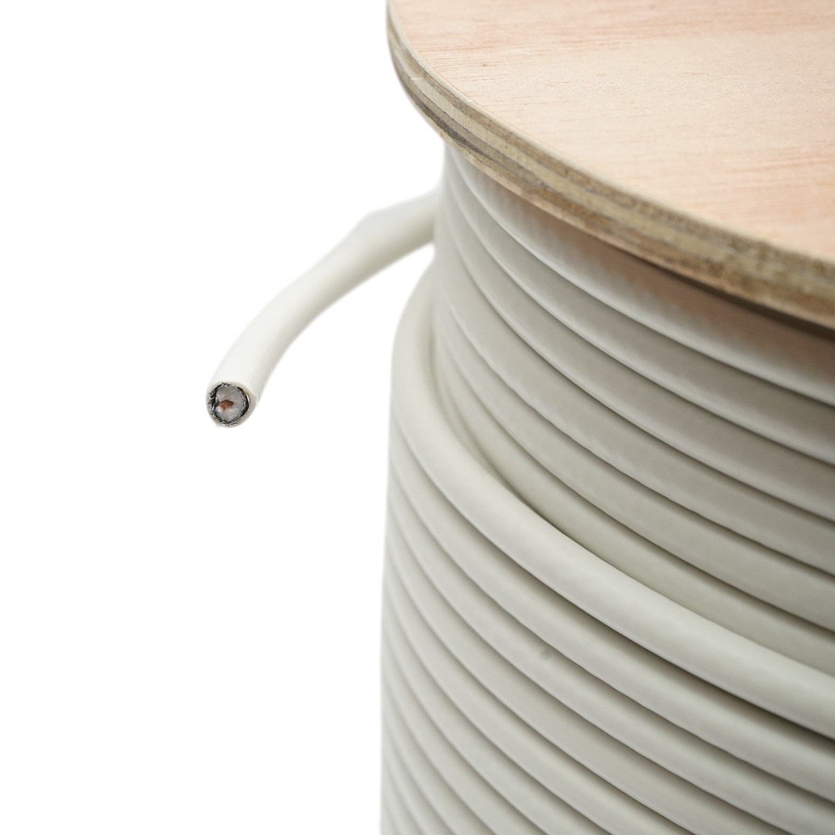 RG6 Trishield koaxiális kábel CCS 1.02mm, 75 Ohm, CPR Eca, PVC fehér 305m/tekercs