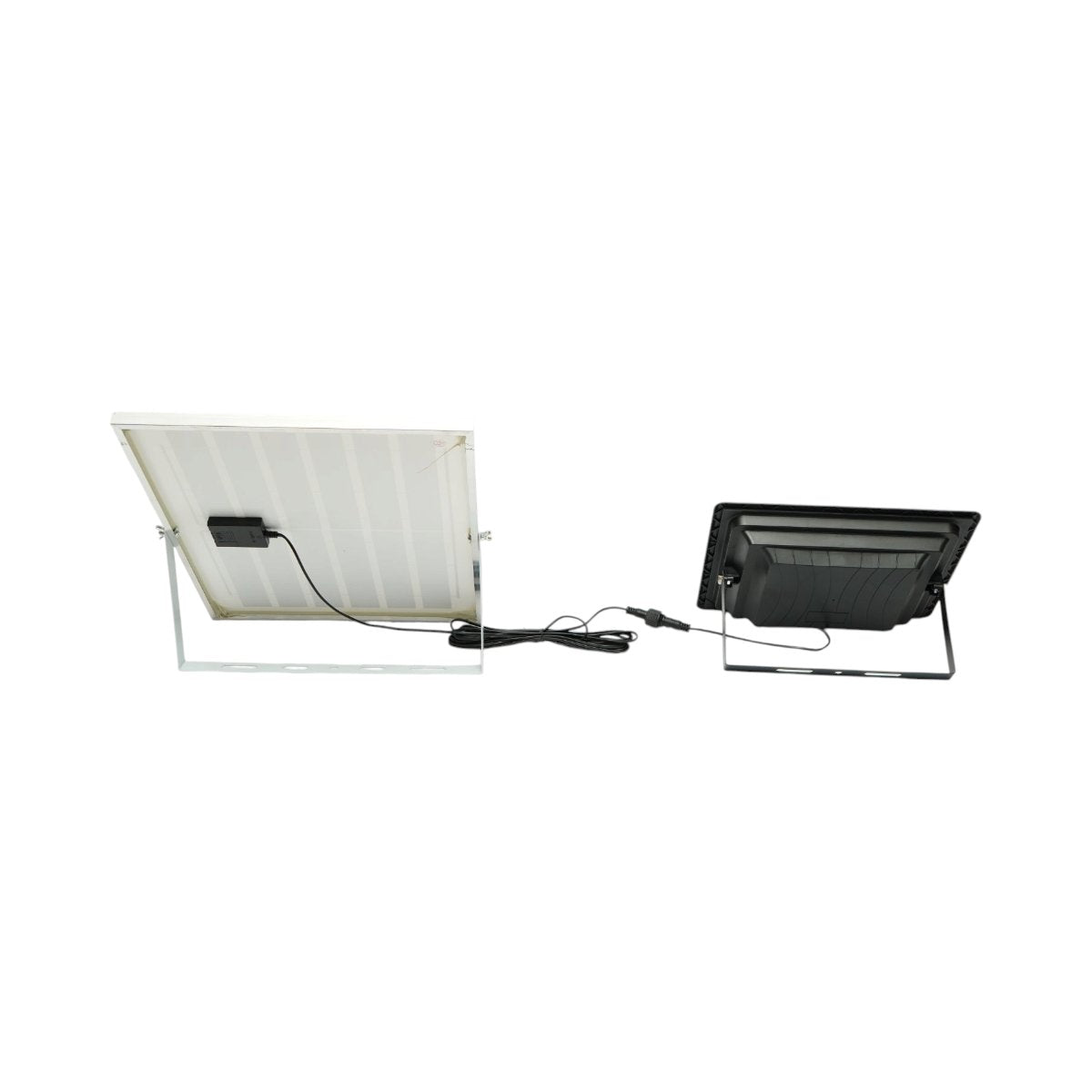 LED reflektor 100W, 6500K napelemes panellel 12W, LiFePO4 8000mAh akkumulátor és távirányító IP67 Breckner Germany