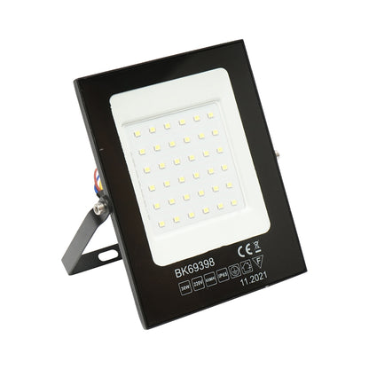 LED reflektor 30W, 220V, 6500K, IP65 fekete 141x11x13mm Breckner Germany