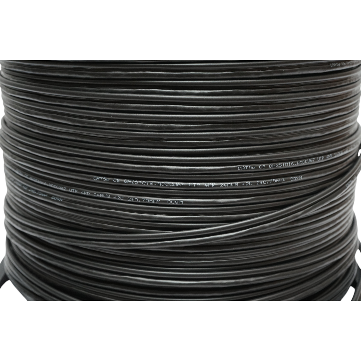 Siamese UTP CAT5e kábel 8x0.51mm réz + 2x0.75mm CCA tápellátás 305m/tekercs