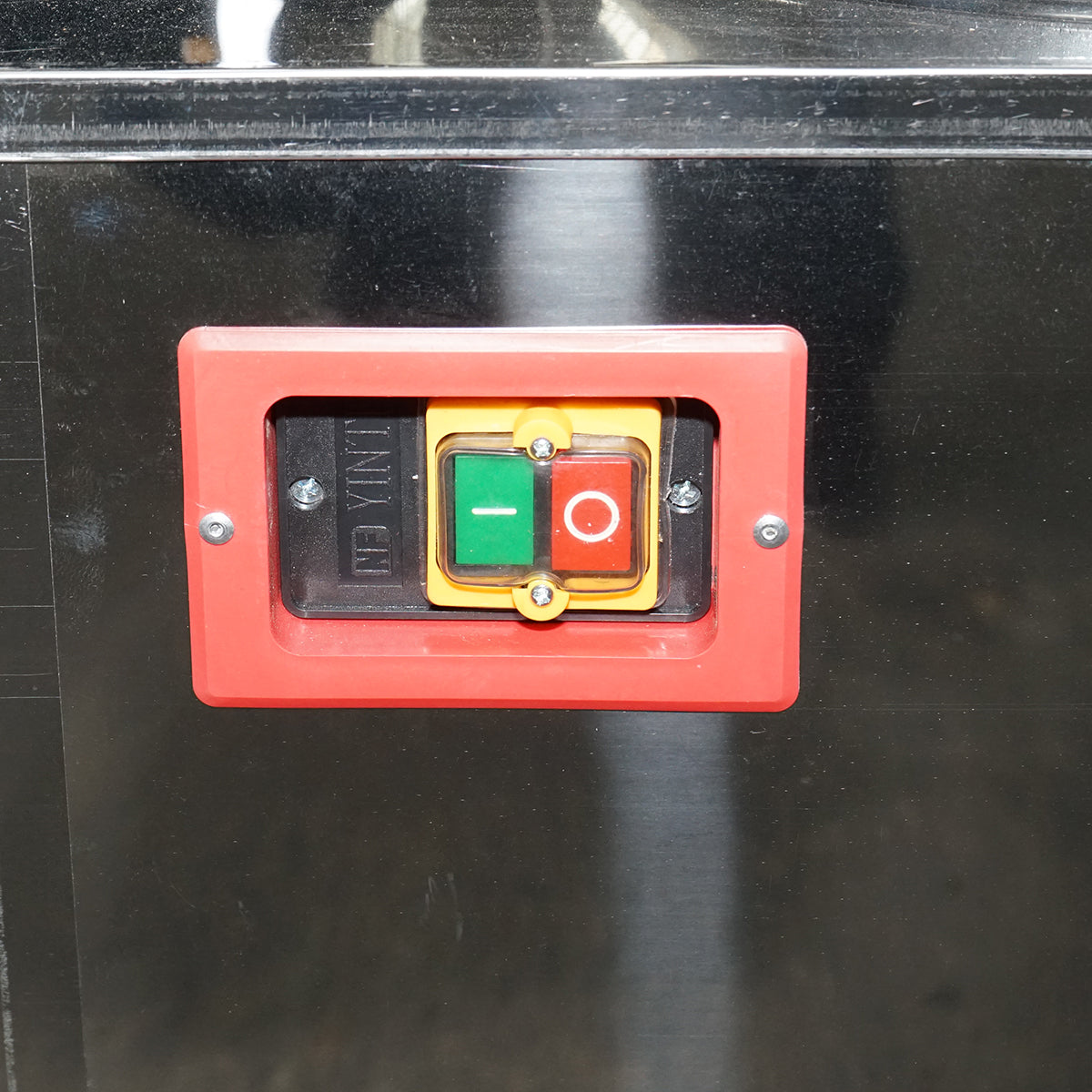 Rozsdamentes acél koppasztó gép, csirke pucoló 2200W, 220V max kapacitás 6 madár, 157 ujj, 240 r/min IP68