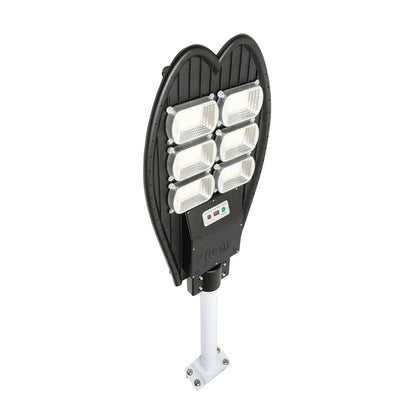 Napelemes LED lámpa 300W 15W-os napelemmel, LiFePO4 akkumulátor 3.2V/18Ah, 6000-8000K, mozgásérzékelő, távirányító IP65 Breckner Germany