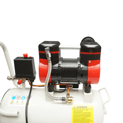 24 literes légkompresszor, 2 hengeres 1 kW/1,3 LE motor, maximális nyomás 8 bar, levegőbeömlési térfogat 130 l/perc Breckner Germany