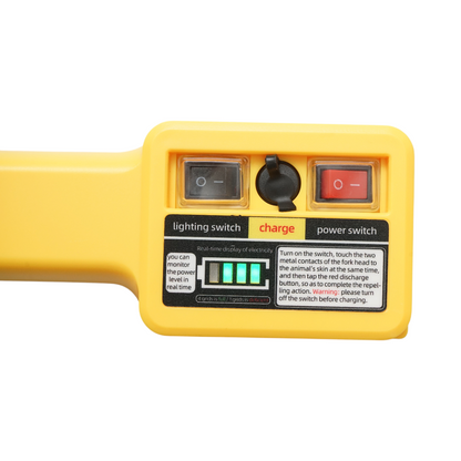 Professzionális elektromos állat-terelő bot 1100V akkumulátorral 8.4V, 2200mAh, LED lámpa, akkumulátor-kijelző, 80cm-es rúd