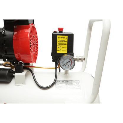 50 literes légkompresszor, 2 hengeres 1,5 kW/2,1 LE motor, maximális nyomás 8 bar, levegőbeömlési térfogat 155 l/perc Breckner Germany