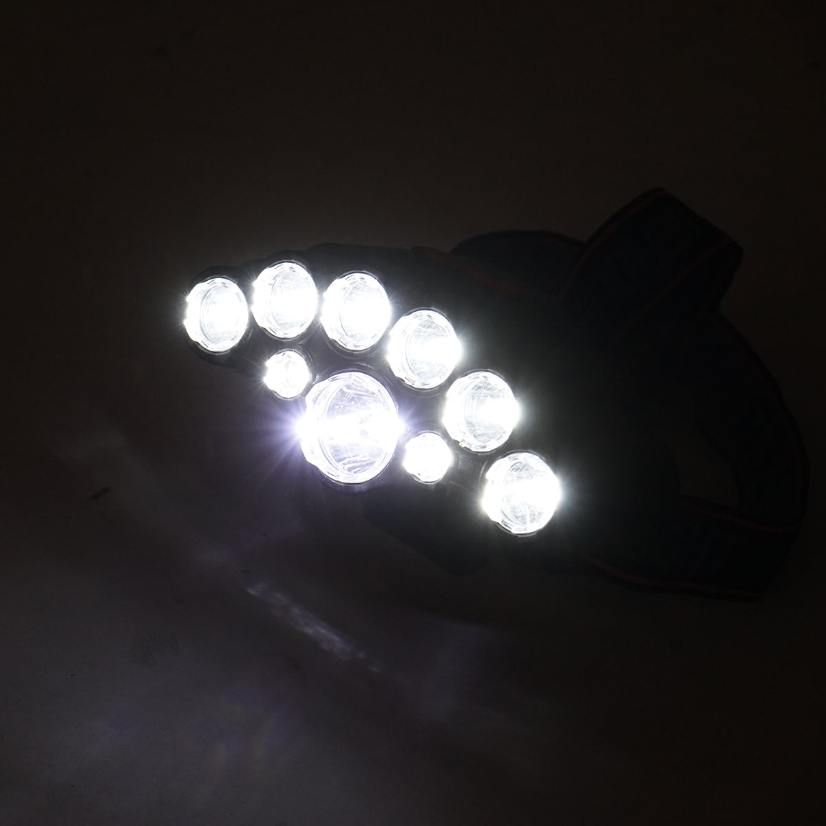 Fejlámpa 9 LED-del, 4 világítási móddal, USB újratölthető