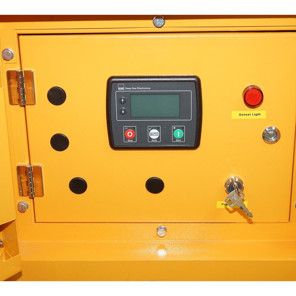Háromfázisú hangszigetelt elektromos generátor 27.5KVA, 230/400V, Ricardo 30kW ZH4100D dízelmotor Breckner Germany